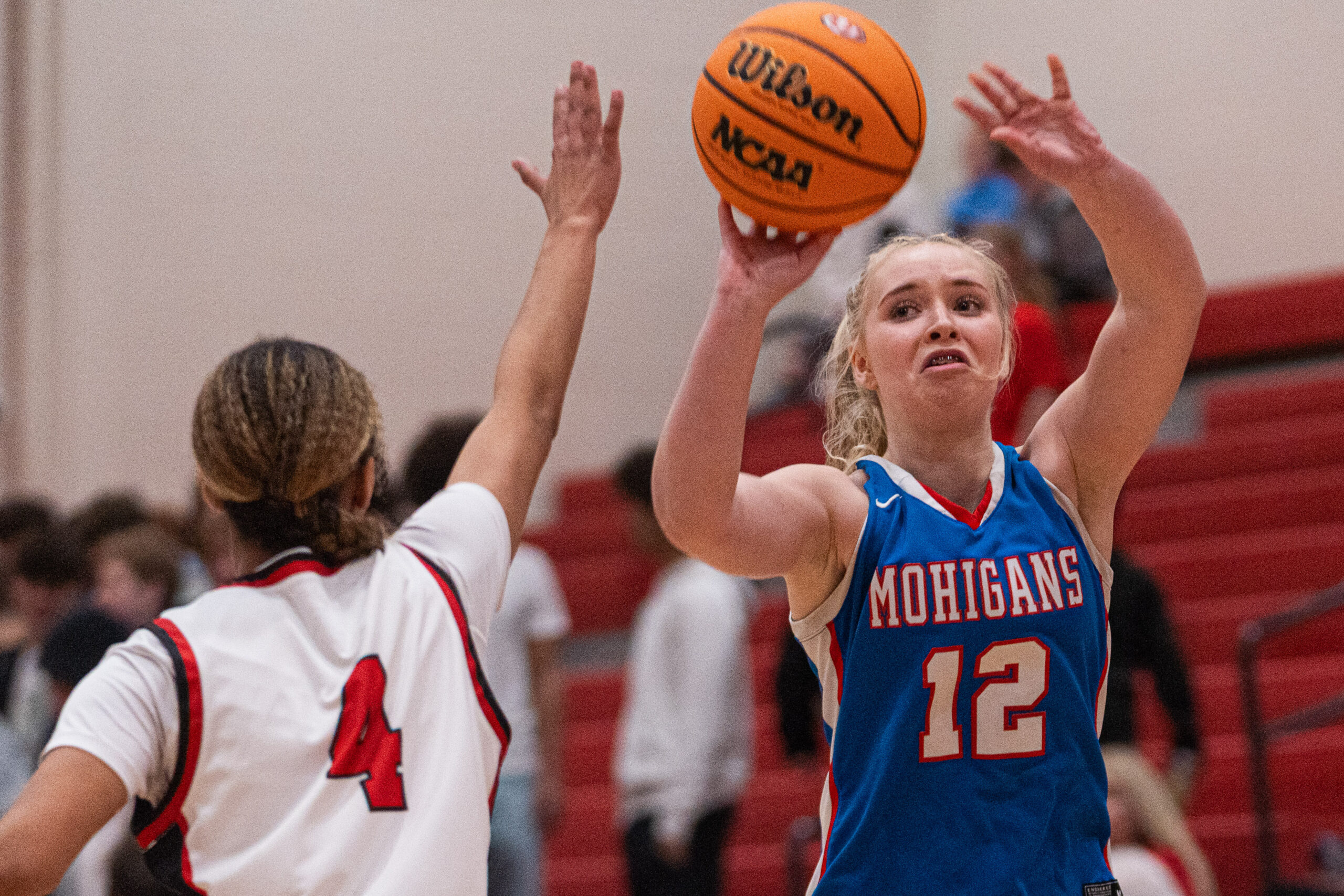 Kellogg drops 38 as No. 2 Morgantown edges No. 5 University 66-62 in Mohawk instant classic
